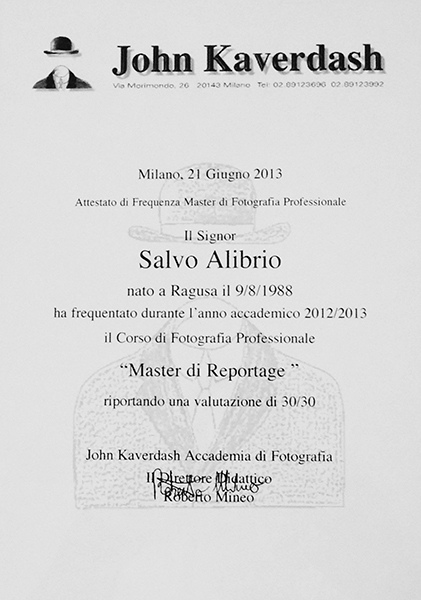 attestato-master-di-reportage-alla-john-kawerdash-milano-2013