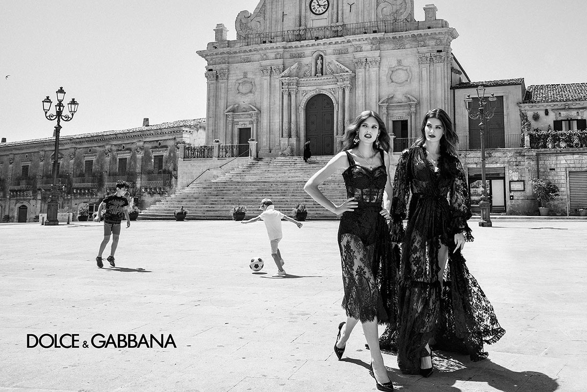 Abiti dolce deals e gabbana 2020